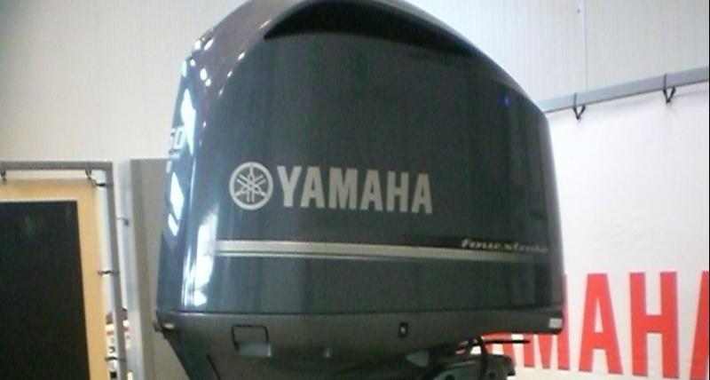 V8 Yamaha smontato e rimontato